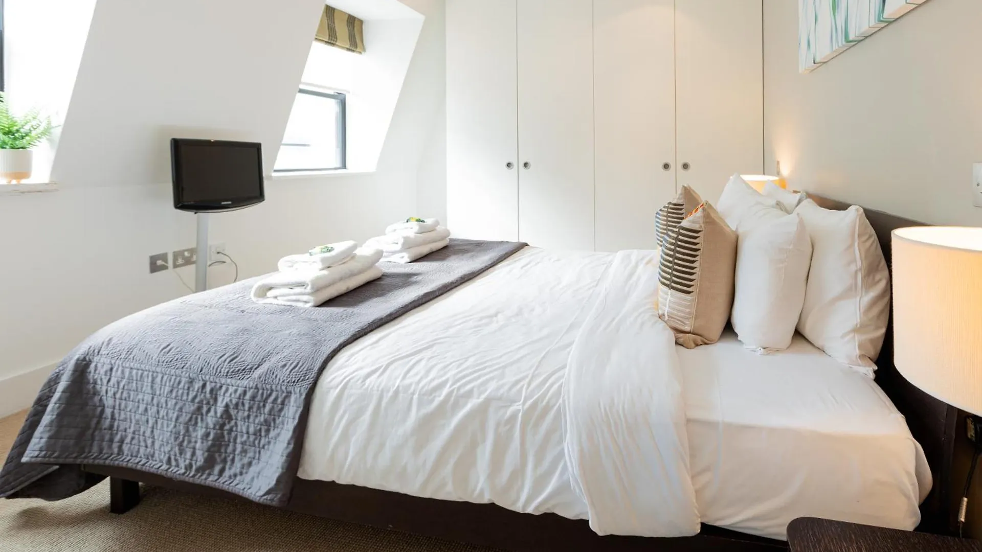 Comfortable 1Br, 2 Mins From Monument Station! London United Kingdom